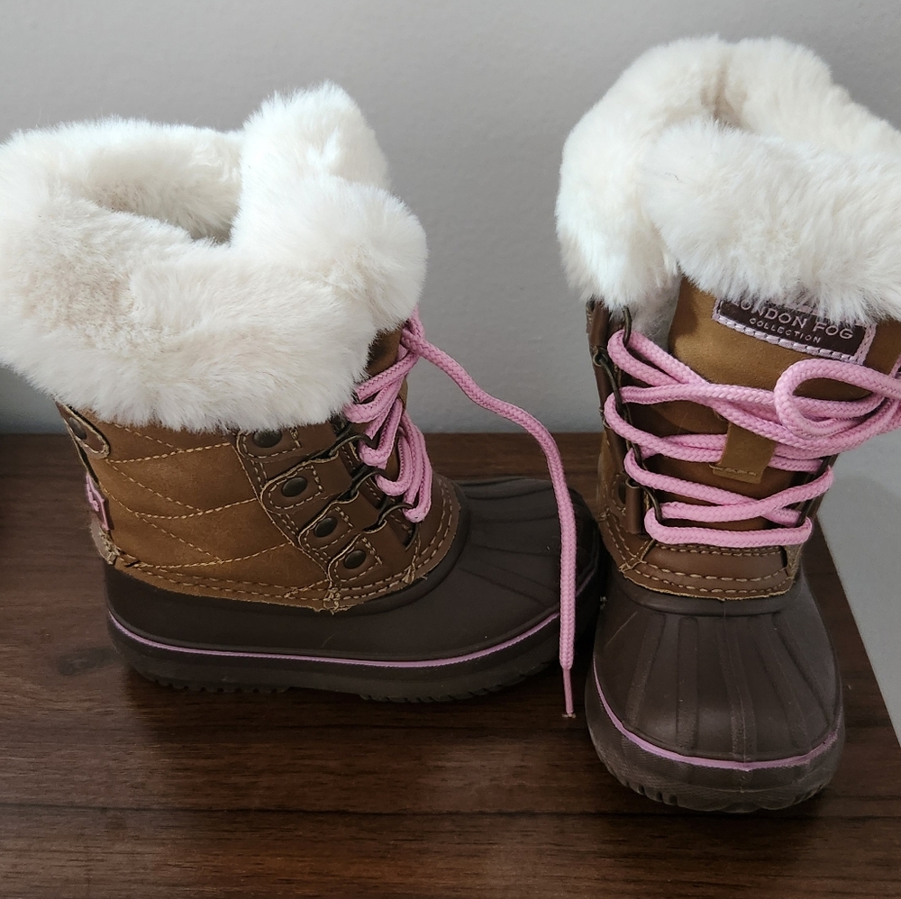 London Fog Brown and Pink Winter Boots with Faux Fur